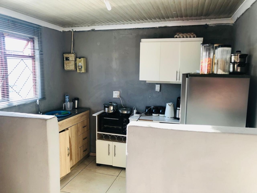 8 Bedroom Property for Sale in Harare Western Cape